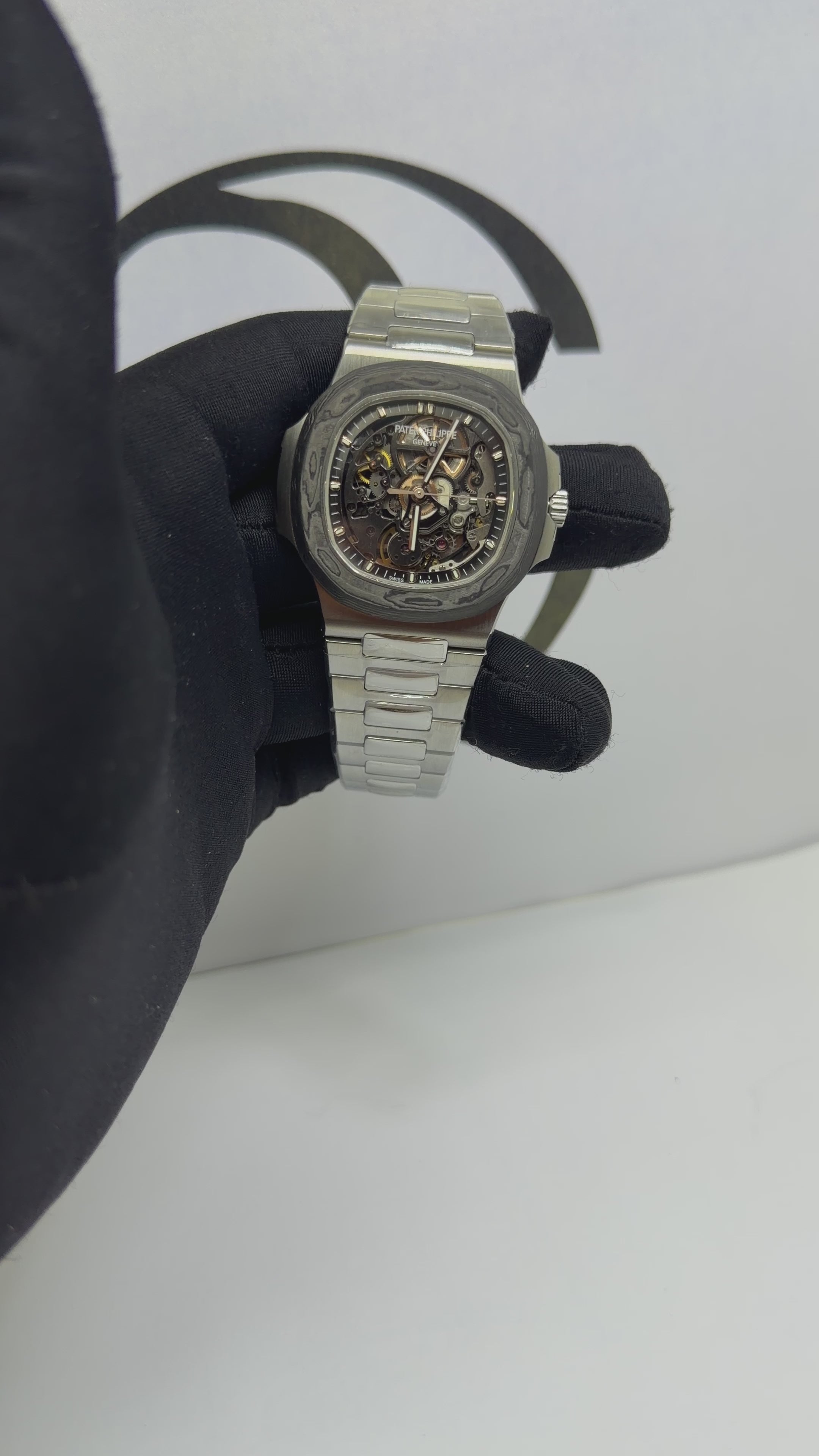Skeletonising the Patek Philippe Nautilus with Artisans de Genève